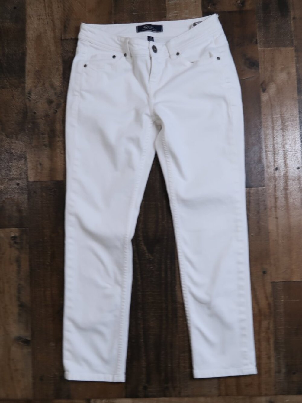 Tommy Bahama Women's Denim Jeans Size 4 Straight Leg Mid Rise Zip Fly Classic